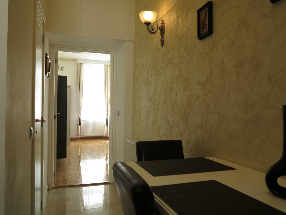 Small Luxury Kapitol Apartment Wien Exterior foto