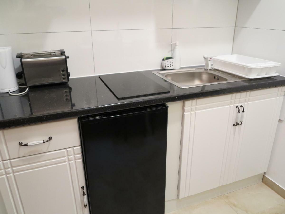Small Luxury Kapitol Apartment Wien Exterior foto